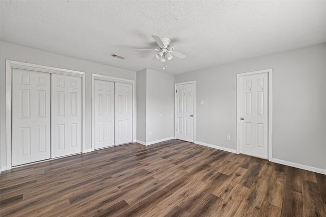 10738 Highland Woods Drive, Sugar Land, TX 77498