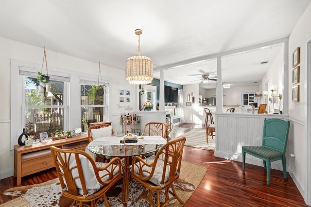 806 E LAMBRIGHT STREET, Tampa, FL 33604