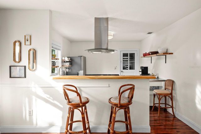 806 E LAMBRIGHT STREET, Tampa, FL 33604