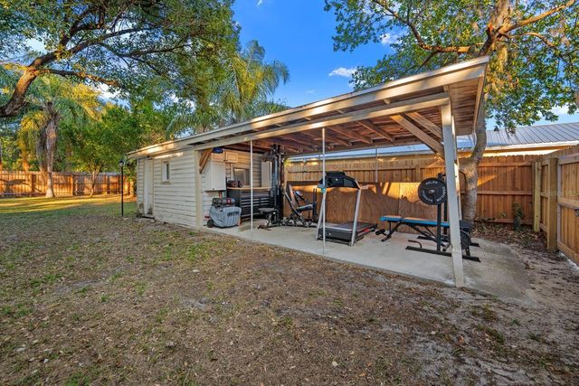 806 E LAMBRIGHT STREET, Tampa, FL 33604