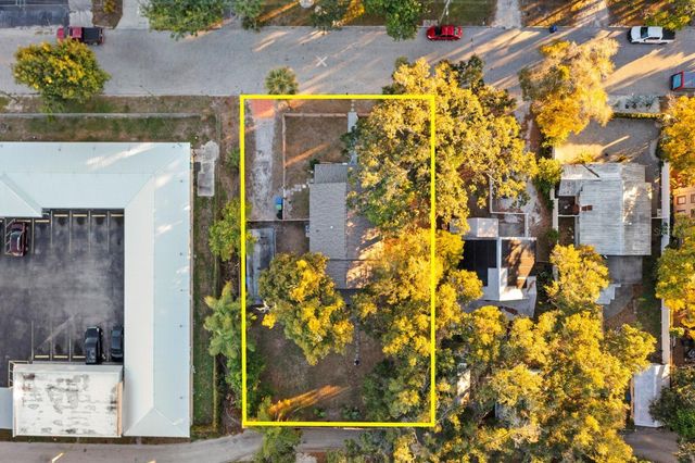 806 E LAMBRIGHT STREET, Tampa, FL 33604