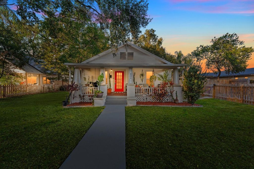 806 E LAMBRIGHT STREET, Tampa, FL 33604