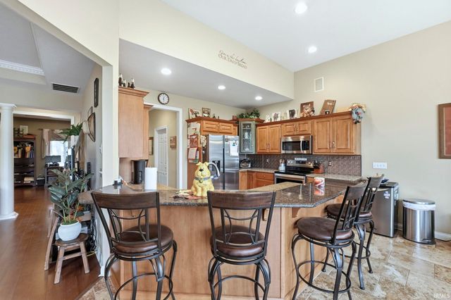 307 Laurelwood Lane, Kendallville, IN 46755