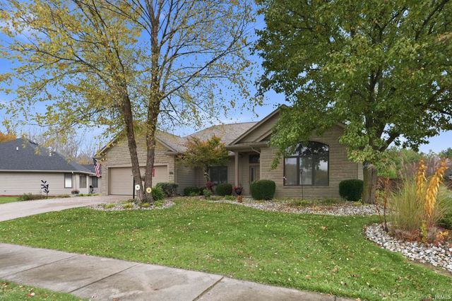 307 Laurelwood Lane, Kendallville, IN 46755