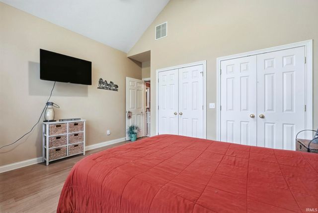 307 Laurelwood Lane, Kendallville, IN 46755