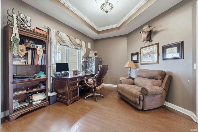 307 Laurelwood Lane, Kendallville, IN 46755