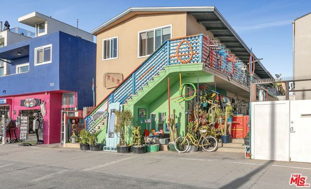 717 Ocean Front Walk C, Venice (los Angeles), CA 90291