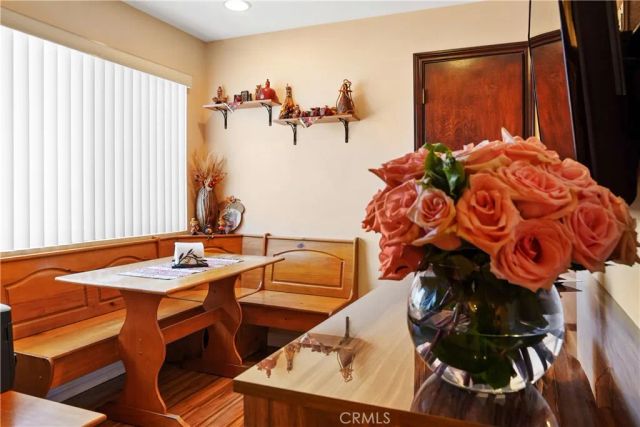 14239 Sherman Way 3, Van Nuys, CA 91405