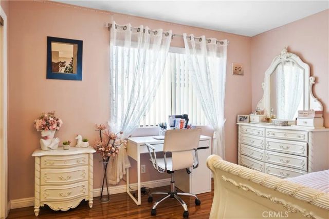 14239 Sherman Way 3, Van Nuys, CA 91405