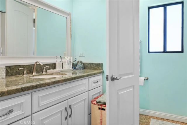 14239 Sherman Way 3, Van Nuys, CA 91405