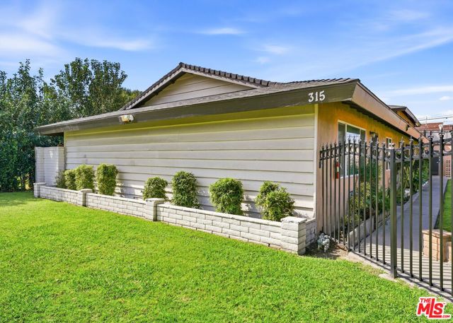 315 S Kroeger Street, Anaheim, CA 92805