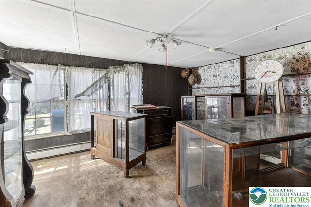 455 Morvale Road, Williams Twp, PA 18042