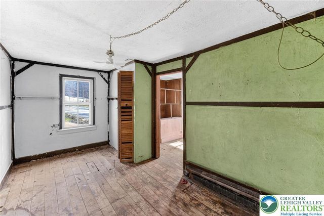 455 Morvale Road, Williams Twp, PA 18042