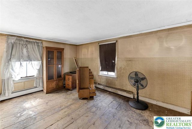 455 Morvale Road, Williams Twp, PA 18042