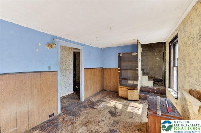 455 Morvale Road, Williams Twp, PA 18042