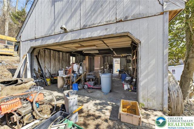 455 Morvale Road, Williams Twp, PA 18042