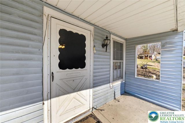 455 Morvale Road, Williams Twp, PA 18042