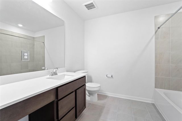 2847 Icarus Drive, Fresno, TX 77545