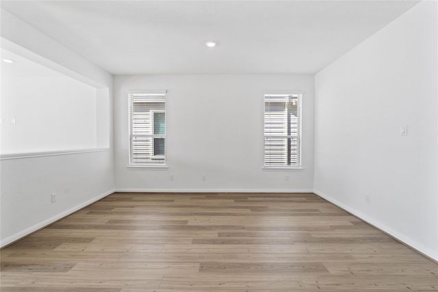 2847 Icarus Drive, Fresno, TX 77545