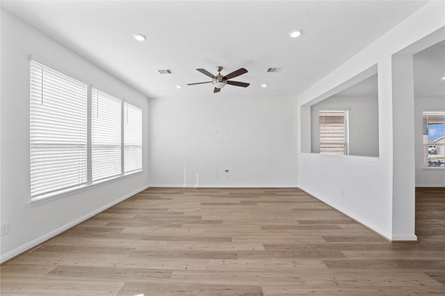 2847 Icarus Drive, Fresno, TX 77545