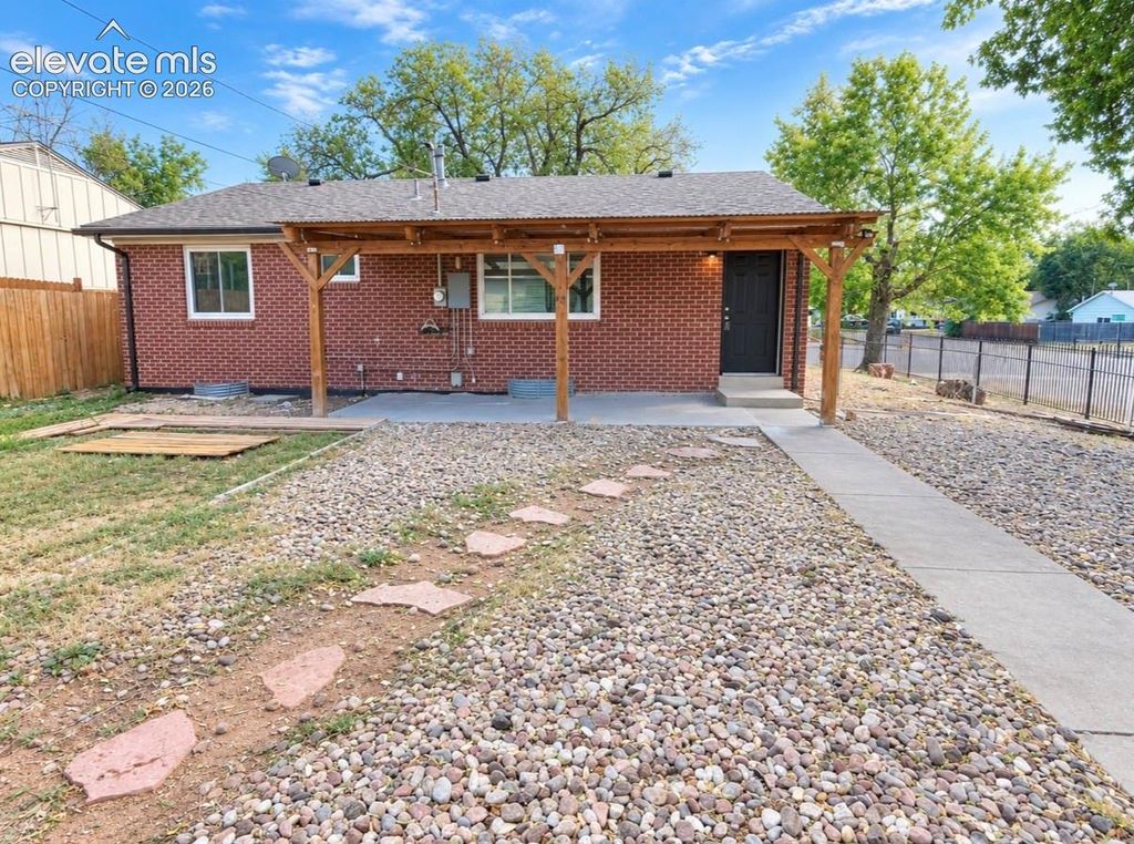 2606 E Bijou Street, Colorado Springs, CO 80909 — photo 2