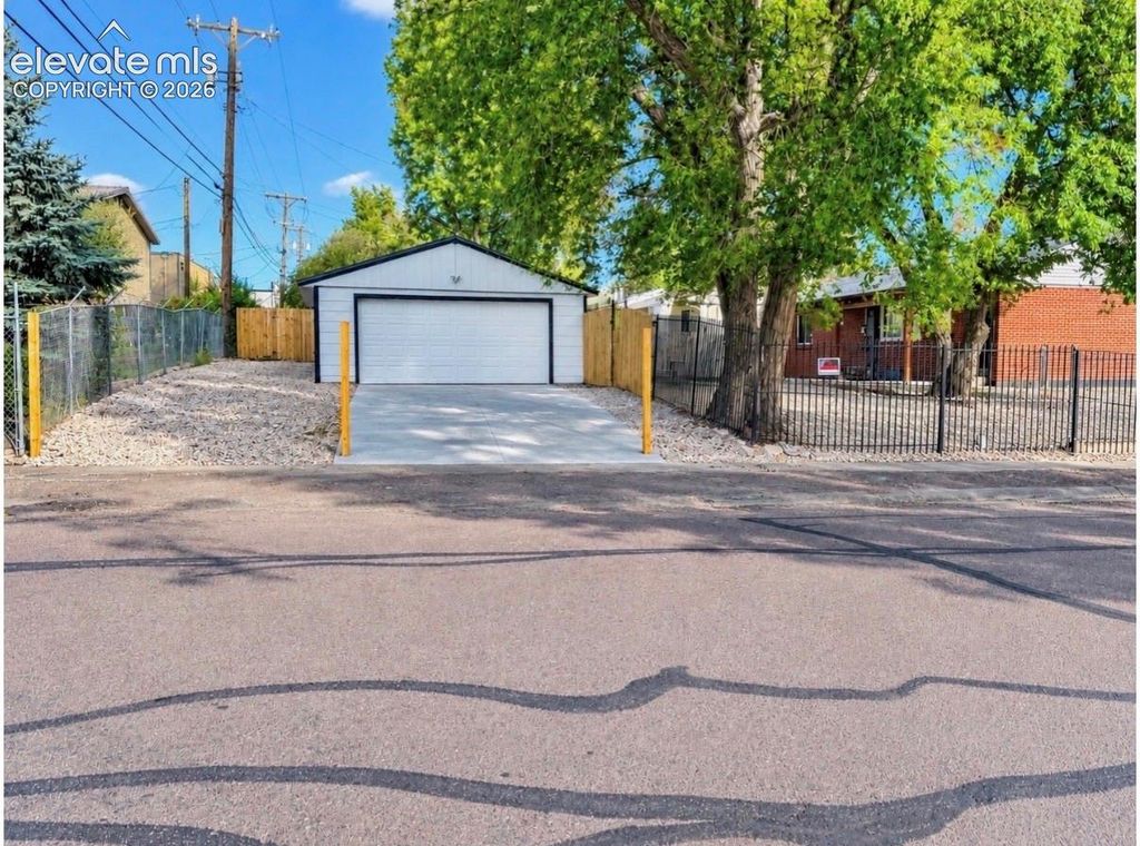 2606 E Bijou Street, Colorado Springs, CO 80909 — photo 3