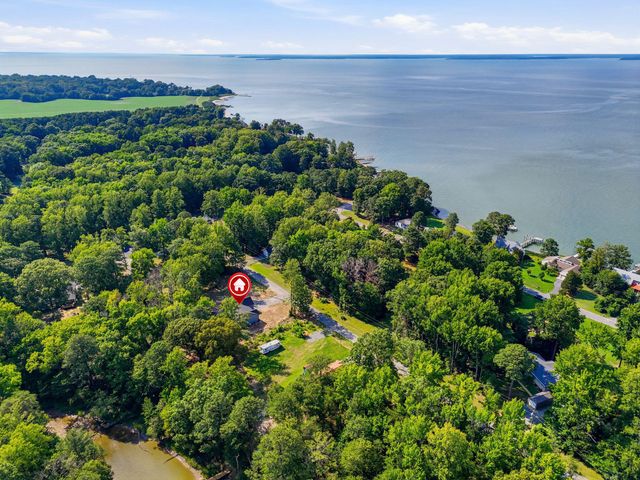 60 SWEETBRIAR LN, Montross, VA 22520
