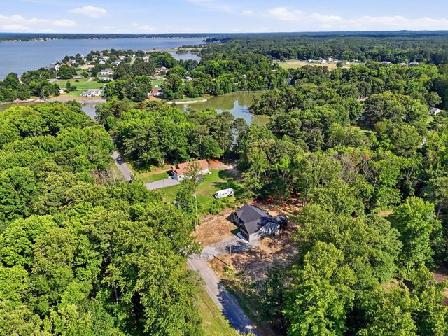 60 SWEETBRIAR LN, Montross, VA 22520