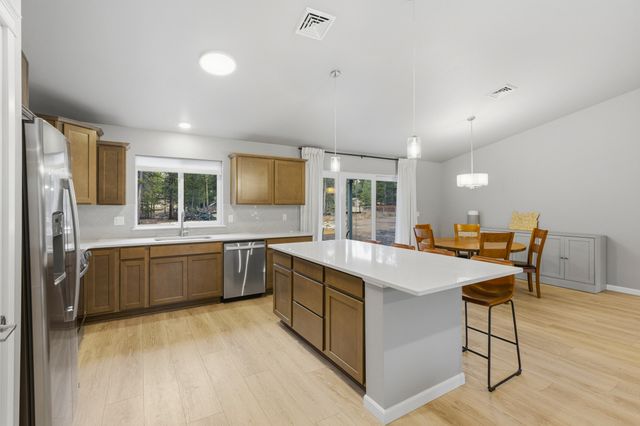 16261 Twin Drive, La Pine, OR 97739