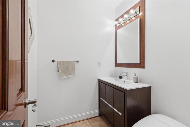 4416 SANGAMORE RD, Bethesda, MD 20816