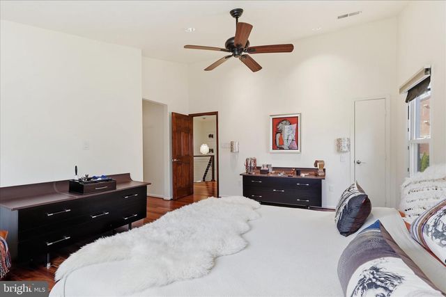 4416 SANGAMORE RD, Bethesda, MD 20816