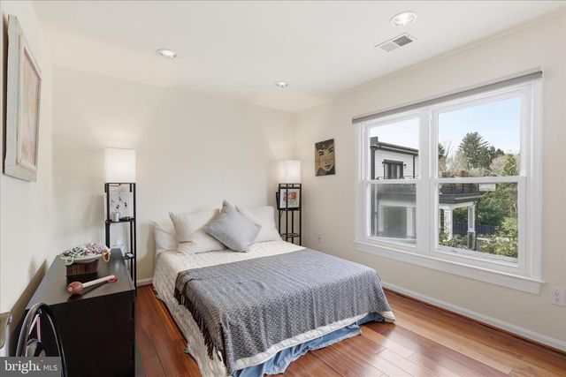 4416 SANGAMORE RD, Bethesda, MD 20816