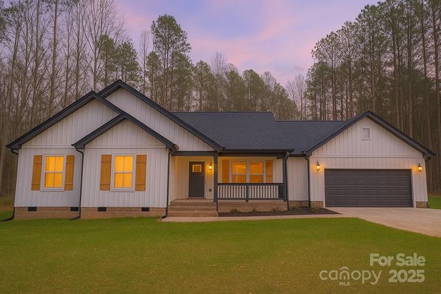 2500 Lazy Oak Drive, Lancaster, SC 29707