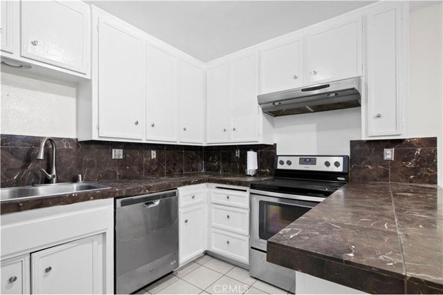 444 Obispo Avenue 3, Long Beach, CA 90814