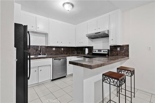 444 Obispo Avenue 3, Long Beach, CA 90814