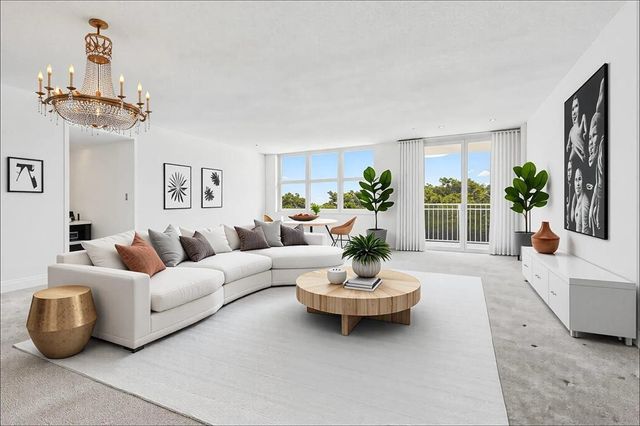 2150 Sans Souci Blvd C-402, Miami, FL 33181