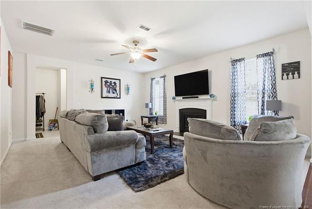 911 Merchants Court, Sanford, NC 27330