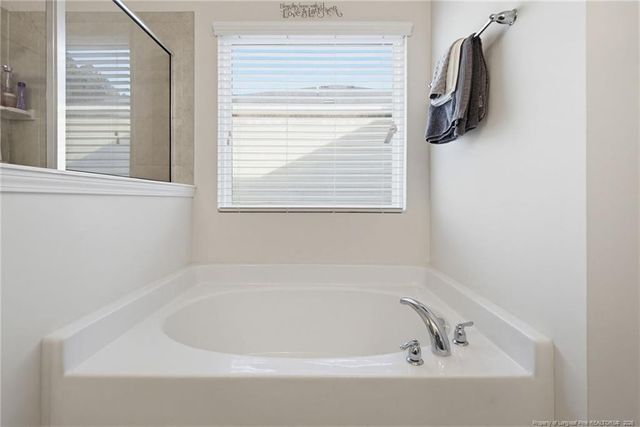 911 Merchants Court, Sanford, NC 27330