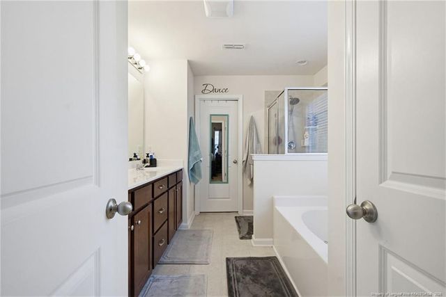 911 Merchants Court, Sanford, NC 27330