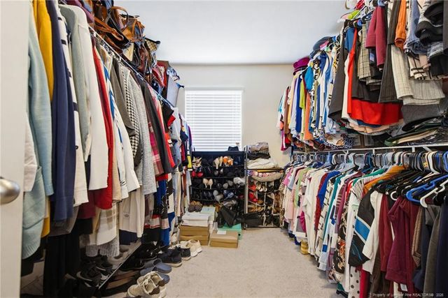 911 Merchants Court, Sanford, NC 27330