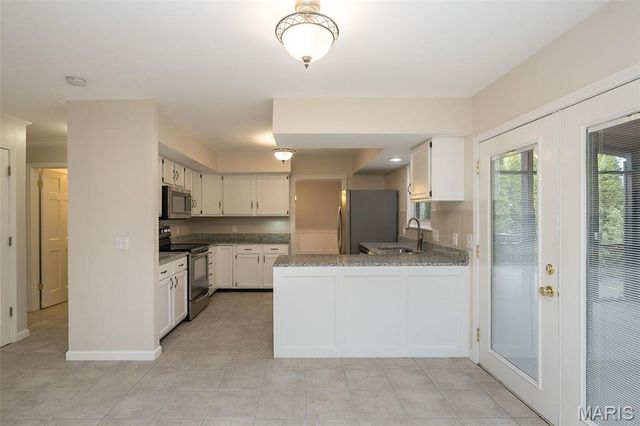 3042 Winding River Drive, St Charles, MO 63303