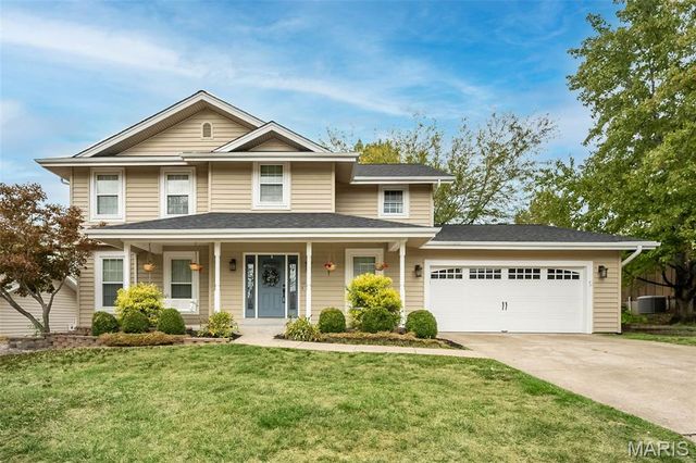 3042 Winding River Drive, St Charles, MO 63303