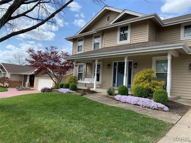 3042 Winding River Drive, St Charles, MO 63303
