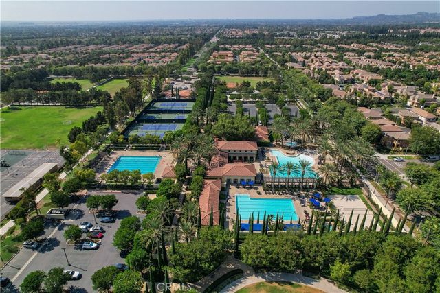 50 Herringbone, Irvine, CA 92620