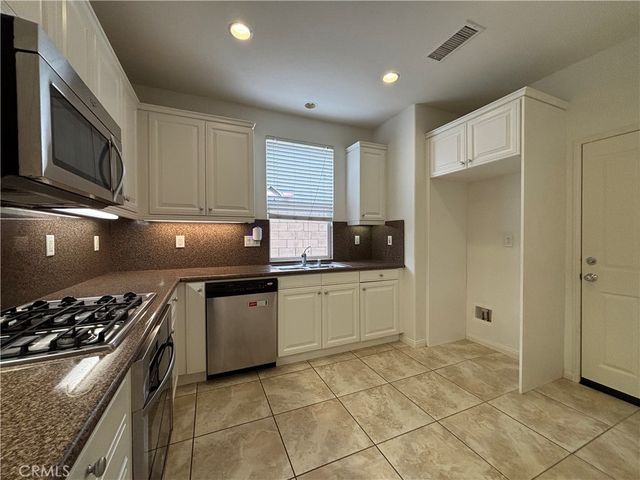 50 Herringbone, Irvine, CA 92620