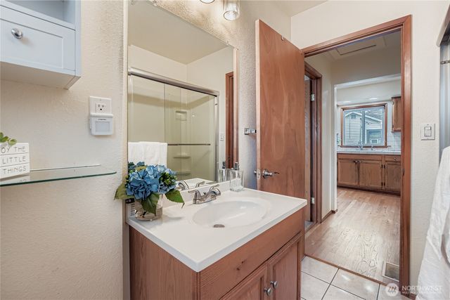 8435 46th ave S, Seattle, WA 98118