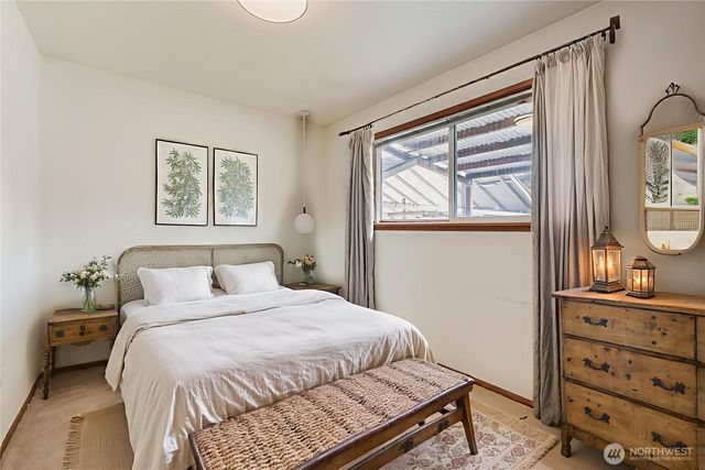 8435 46th ave S, Seattle, WA 98118