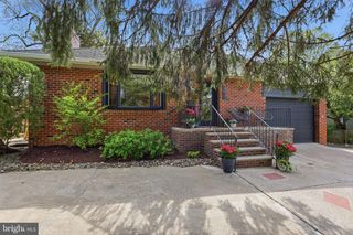 7702 CHELTENHAM AVE, Wyndmoor, PA 19038