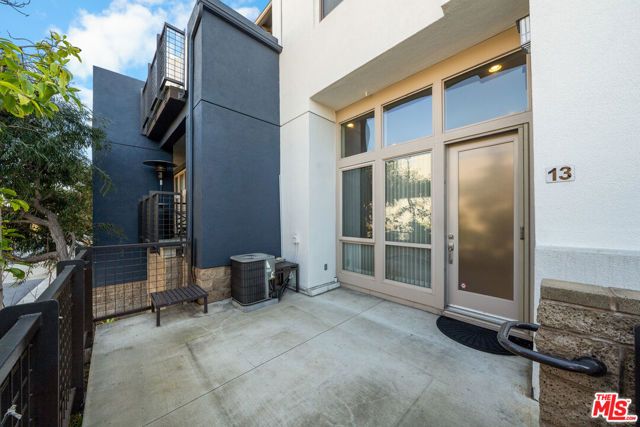 5509 W 149th Place 13, Hawthorne, CA 90250