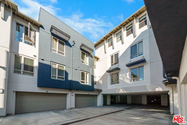 5509 W 149th Place 13, Hawthorne, CA 90250